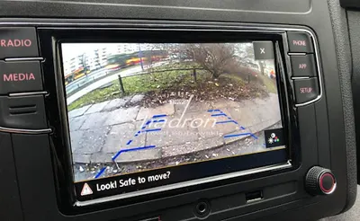 Montaż kamer cofania w samochodach osobowych i dostawczych oraz radia android